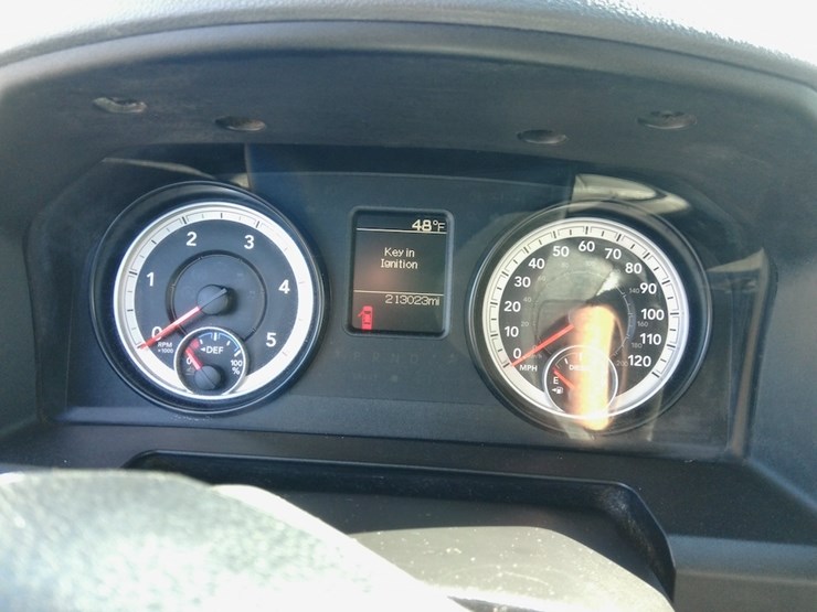 2014-dodge-2500-image-13