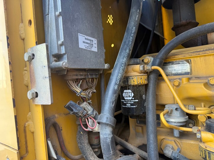 deere-672d-image-85