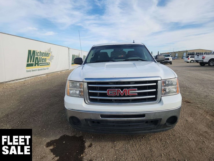 2013-gmc-sierra-1500-image-34