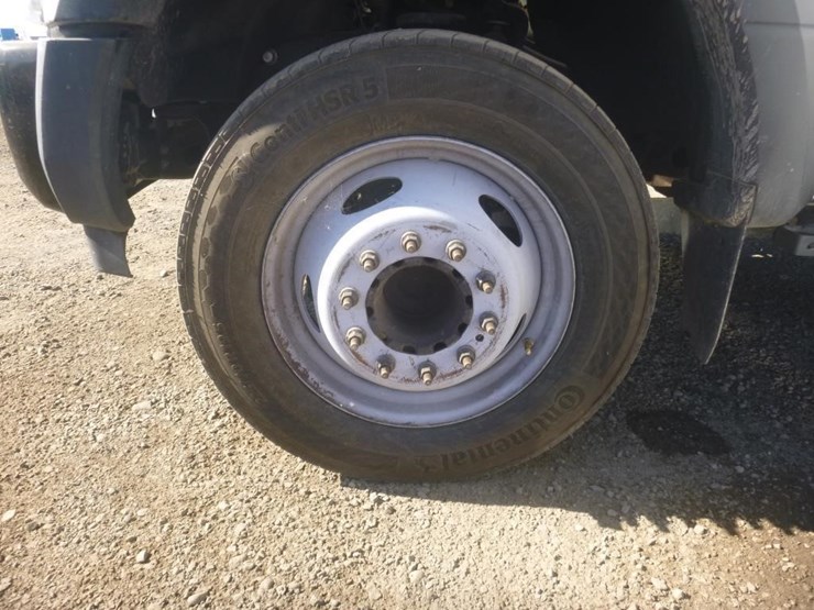 2017-ford-f550-image-24