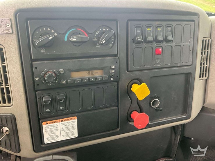 2011-international-workstar-7400-image-16