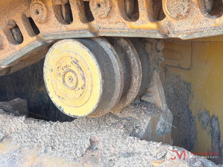 caterpillar-d6h-image-32