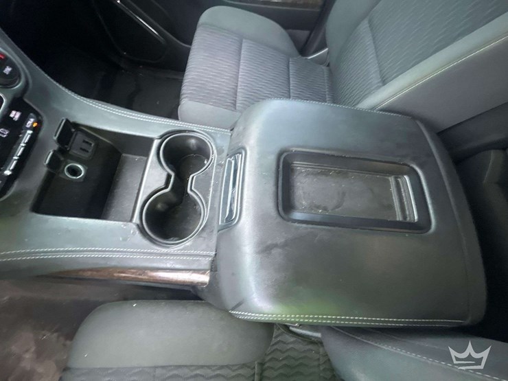 2018-chevrolet-tahoe-image-17