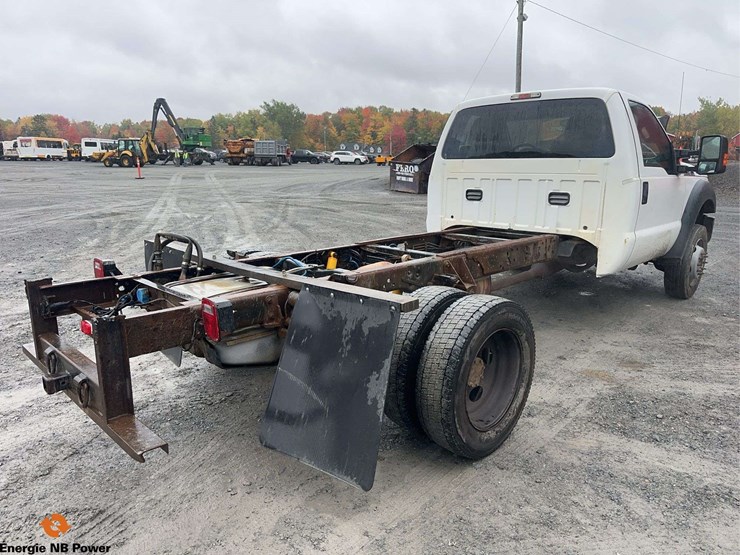 2014-ford-f550-xlt-image-5