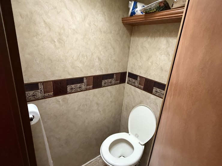 2011-trails-west-27ft-camper-image-32