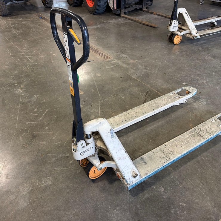 Crown Pallet Jack