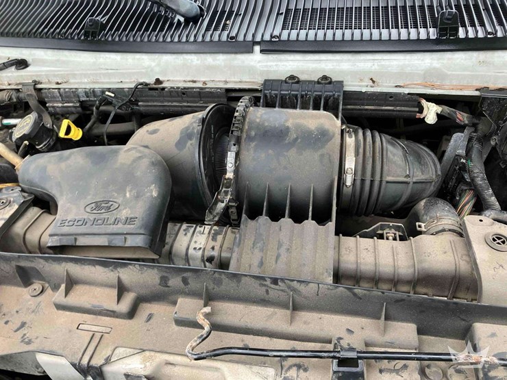 2008-ford-cargo-image-7