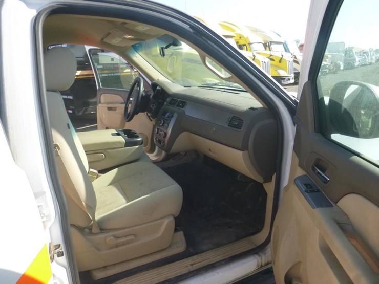 2014-chevrolet-tahoe-image-7