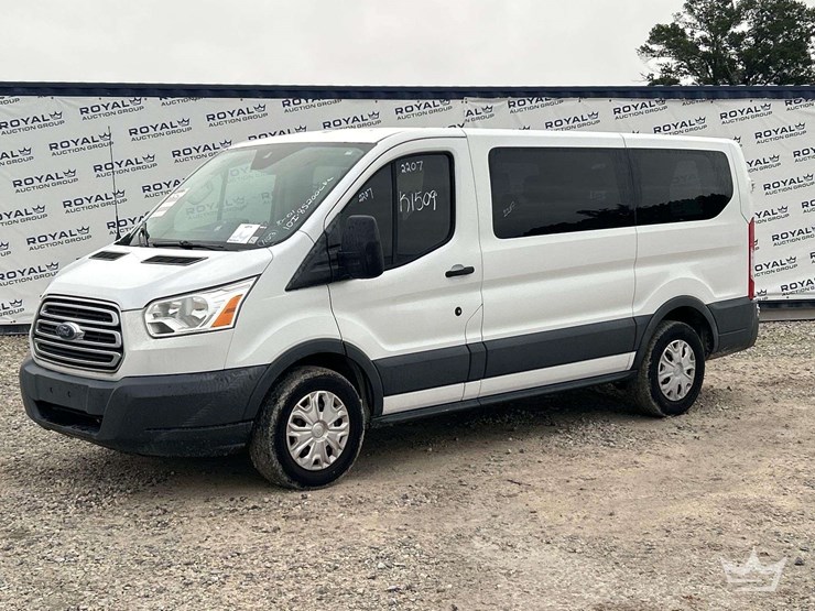 2018-ford-transit-image-1