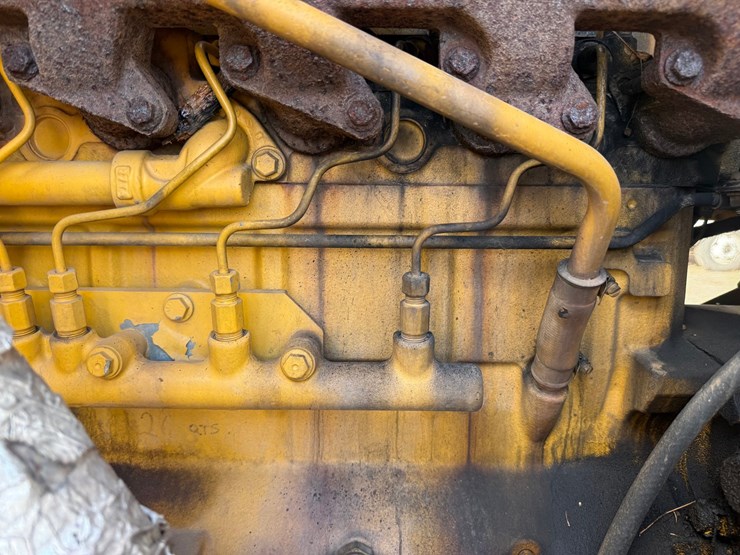 deere-672d-image-102