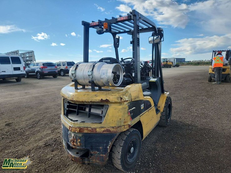 2020-caterpillar-gp30n-image-4