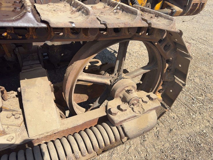 caterpillar-30-image-19