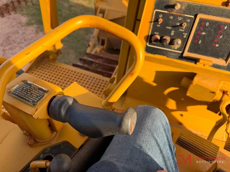 caterpillar-d6h-image-7