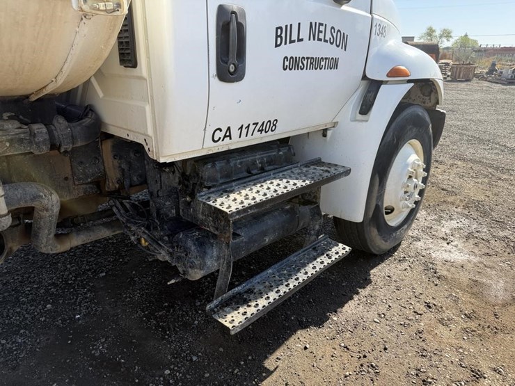 2012-international-4300-s/a-water-truck-image-13