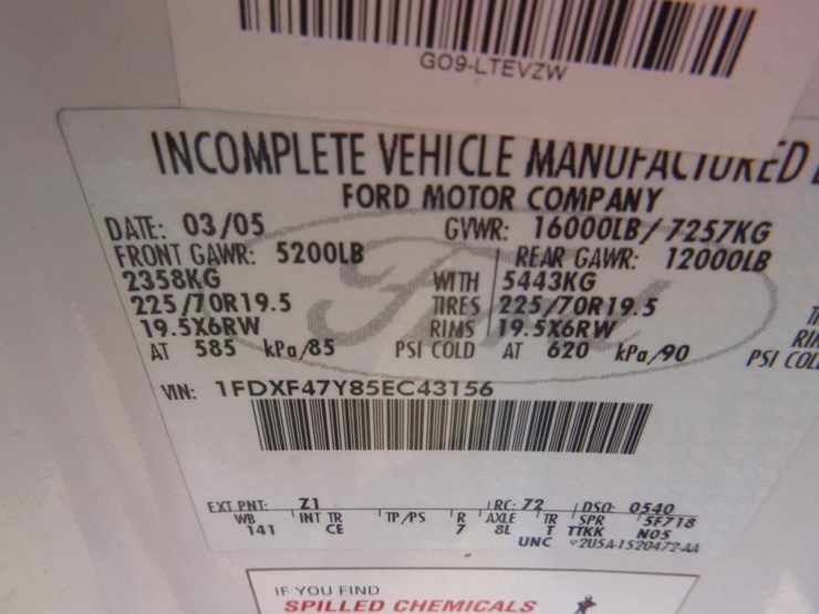 2005-ford-f450-image-18