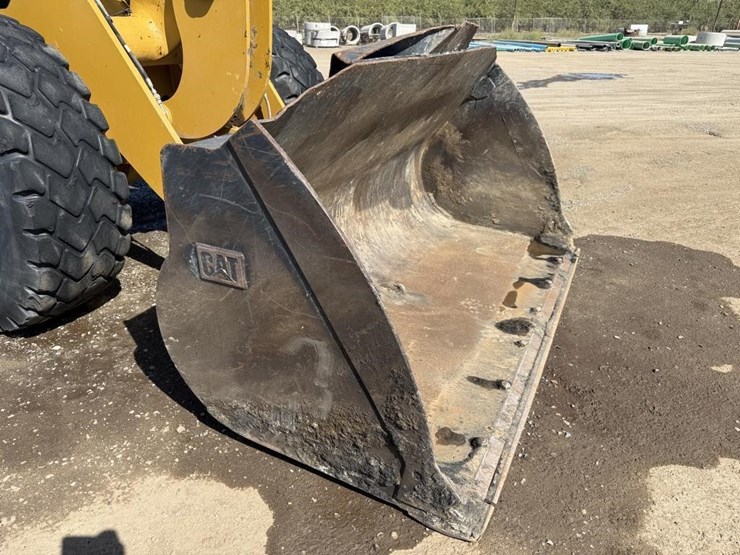 2019-caterpillar-930m-image-13