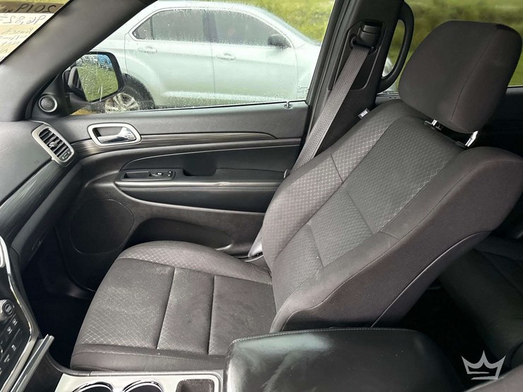 2019-jeep-grand-cherokee-image-21