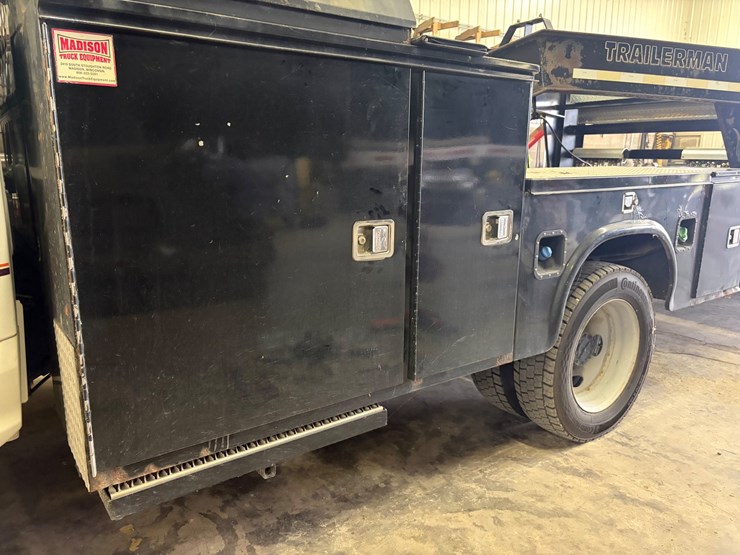 2020-ford-f550-xl-image-8