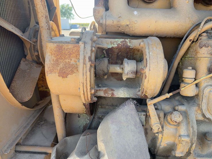 caterpillar-d7-image-21