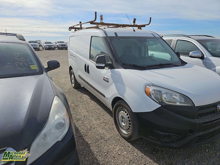 2015-ram-promaster-city-image-29