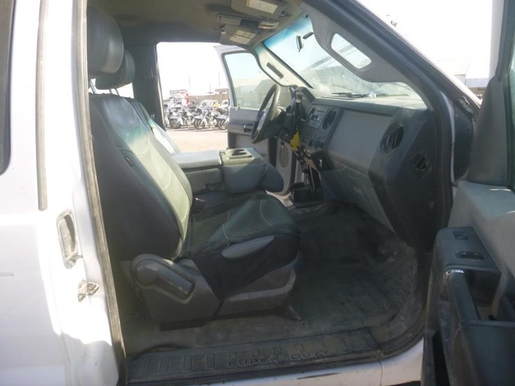 2015-ford-f350-image-12