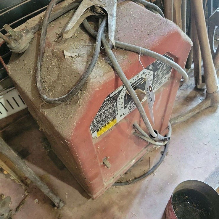 Lincoln Electric AC-225-S 225 Amp AC Arc Welder