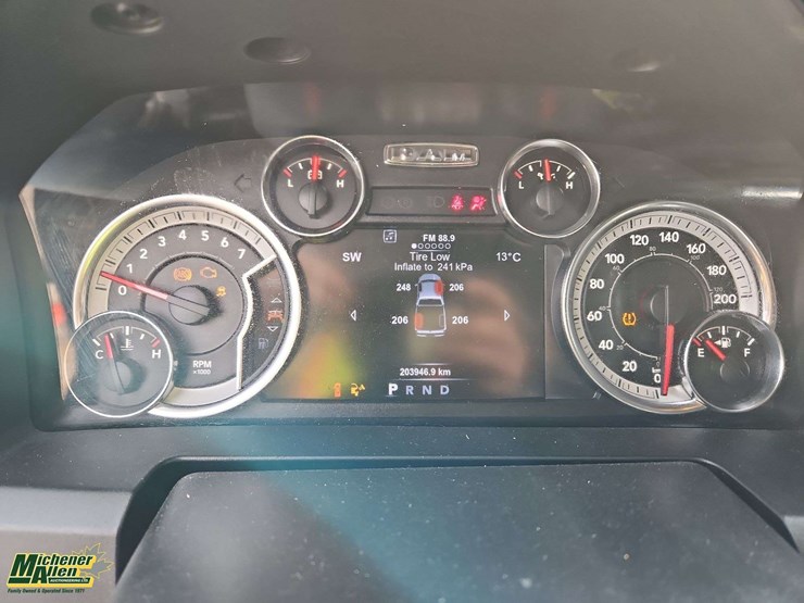 2017-dodge-1500-image-22