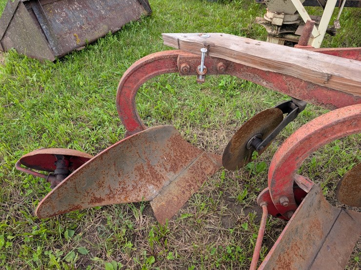 #4062-•-massey-ferguson-mow-board-plow-image-6