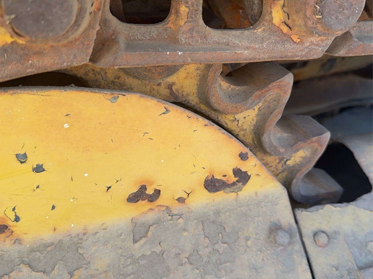 caterpillar-twenty-image-15