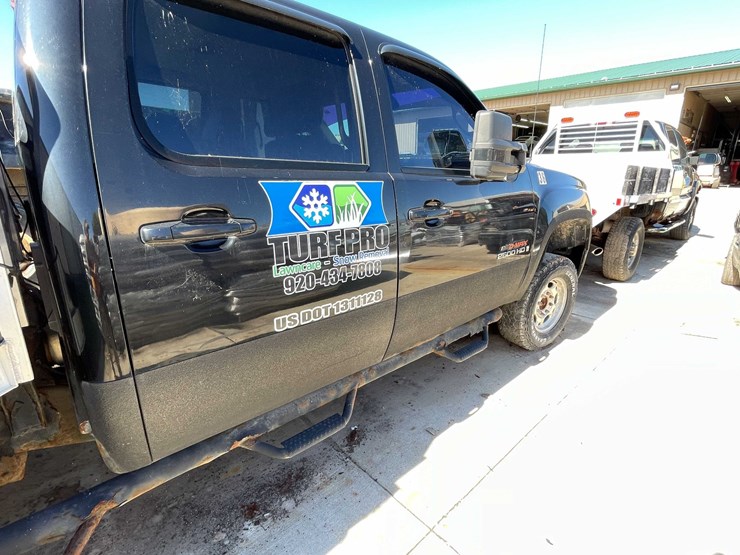 2008-gmc-2500hd-image-33