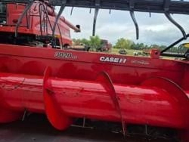 2011-case-ih-3020-image-9