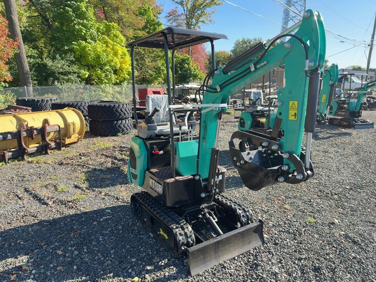 cfg-industrial-kt13r-mini-excavator-image-2