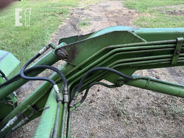john-deere-148-image-13