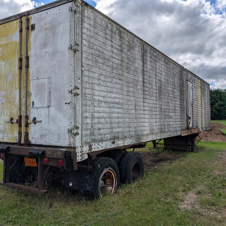 STRICK TRAILER