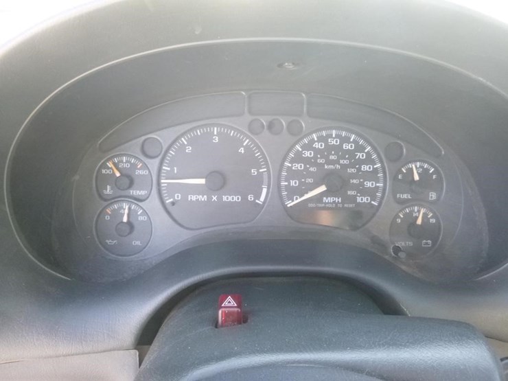 2002-chevrolet-blazer-image-11