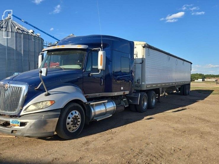 2009-international-prostar-image-1