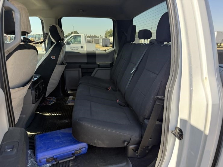 2020-ford-f150-image-34
