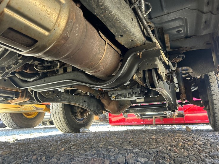 2011-ford-f350-image-48