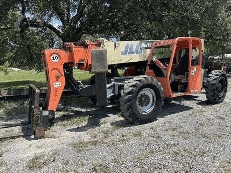 2009-jlg-g10-55a-image-1