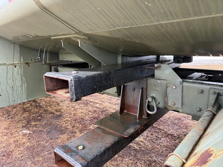 1984-mack-dm492s-image-67