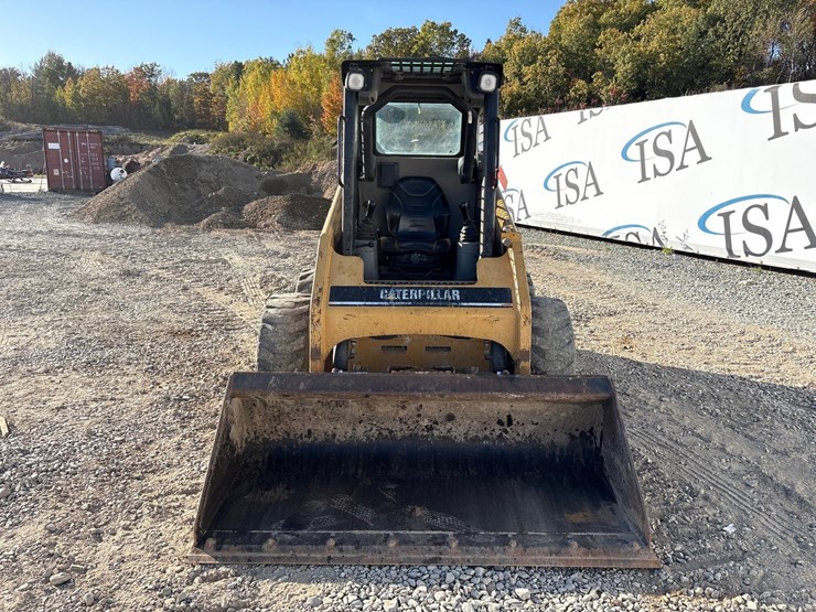 caterpillar-226-image-8