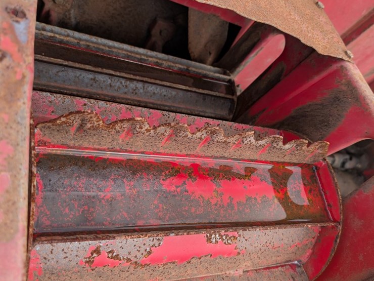 #4050-•-gehl-forage-harvester-image-28