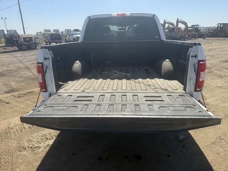 2020-ford-f150-image-27