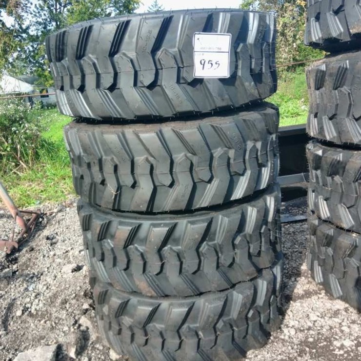 Forerunner 12-16.5 N.H.S. Tires (4 pcs)