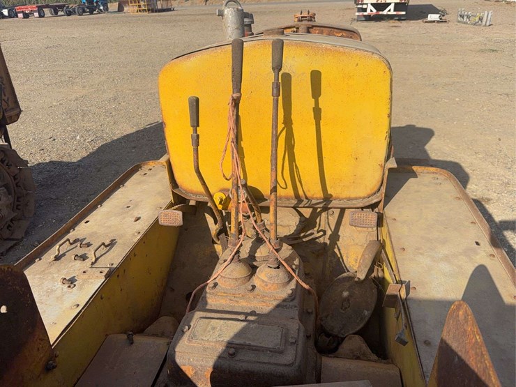 caterpillar-twenty-image-25