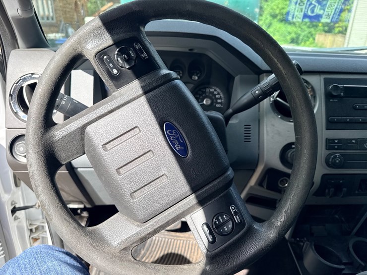2016-ford-f250-image-26