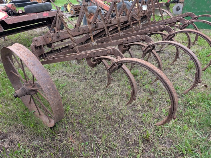 #4066-•-antique-field-cultivator-image-6