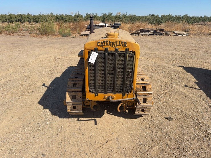 caterpillar-15-image-8