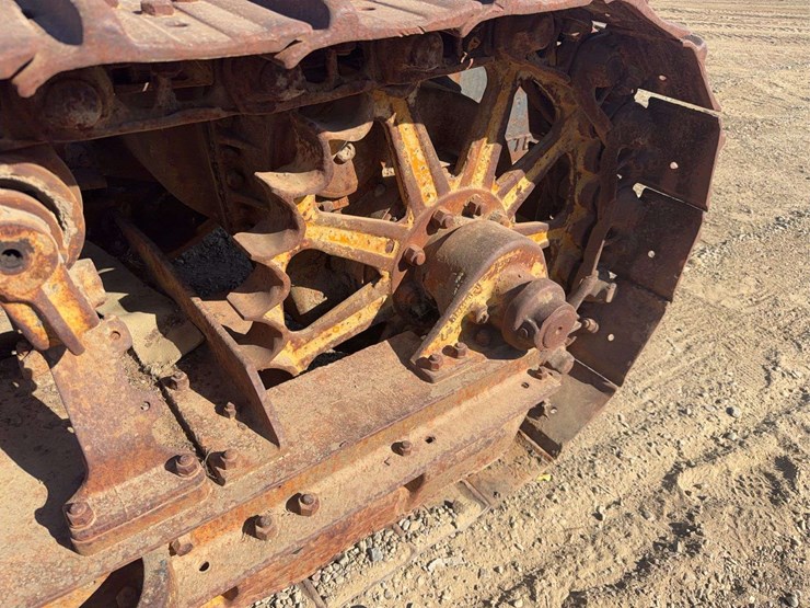caterpillar-65-image-9