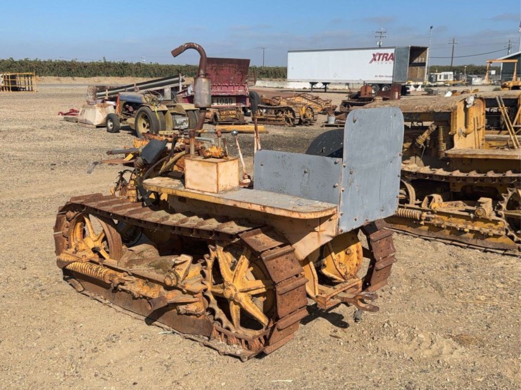 caterpillar-fifteen-image-2